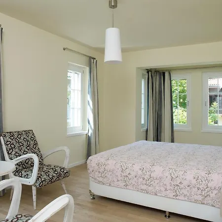 Portville Holiday Villas *